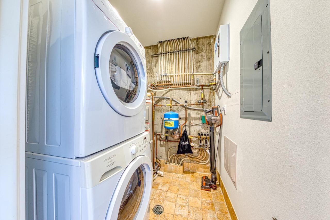 Serenity By The Sea Apartment Rockaway Beach Bagian luar foto