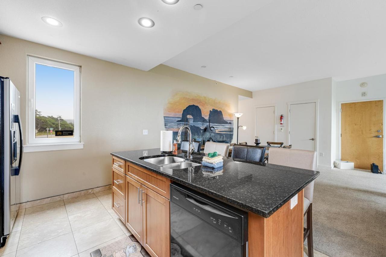 Serenity By The Sea Apartment Rockaway Beach Bagian luar foto