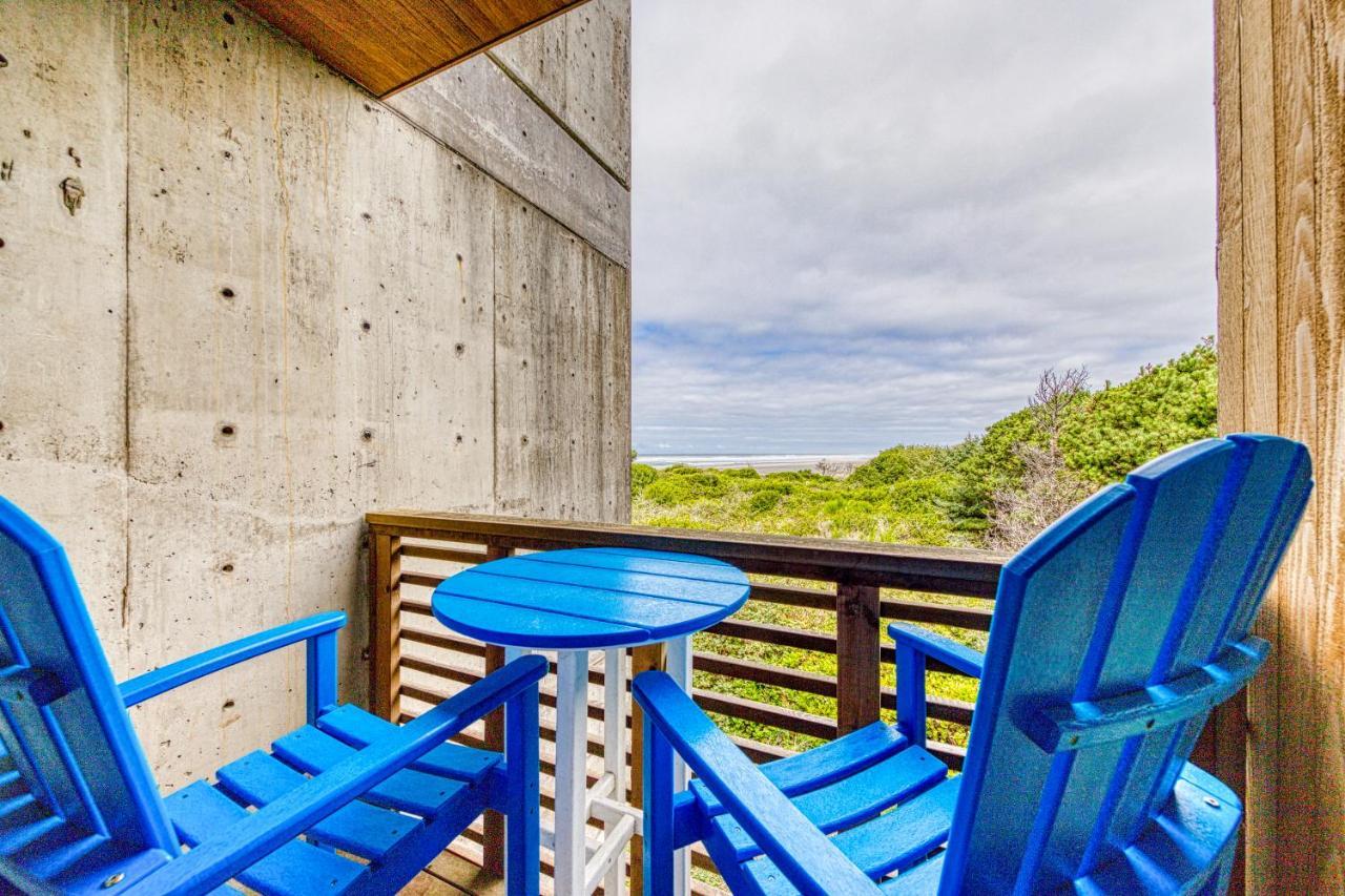 Serenity By The Sea Apartment Rockaway Beach Bagian luar foto