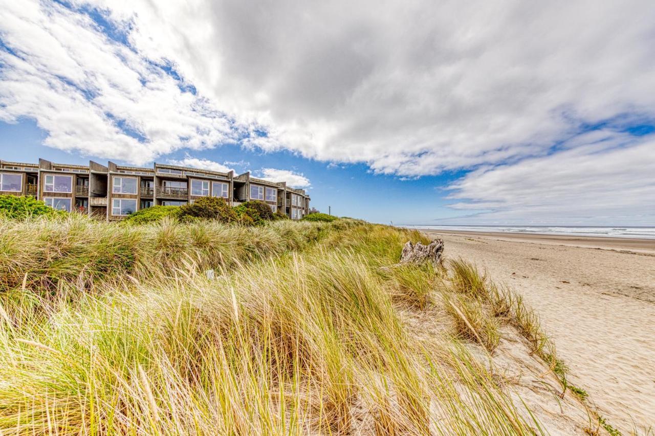 Serenity By The Sea Apartment Rockaway Beach Bagian luar foto