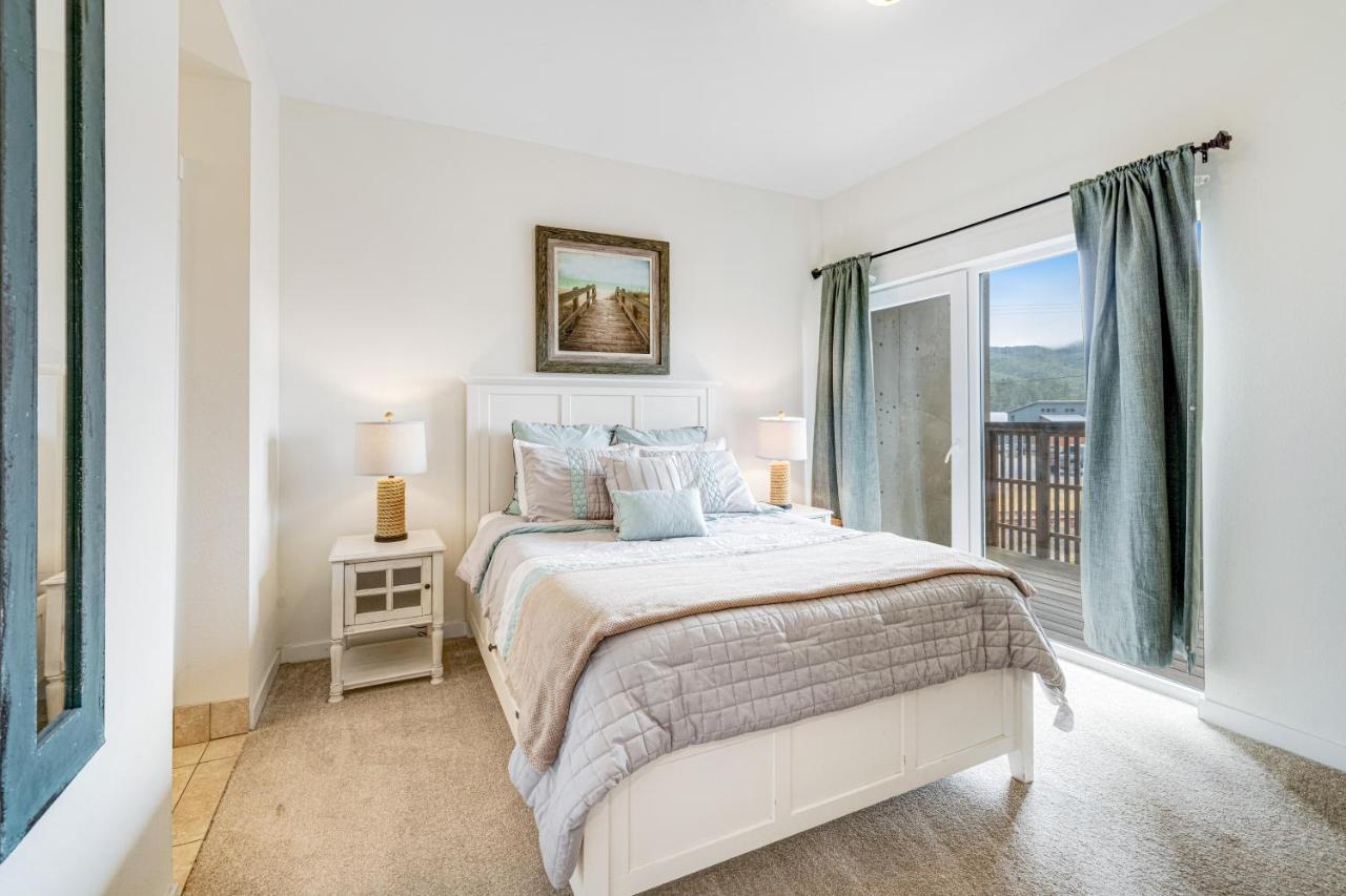 Serenity By The Sea Apartment Rockaway Beach Bagian luar foto